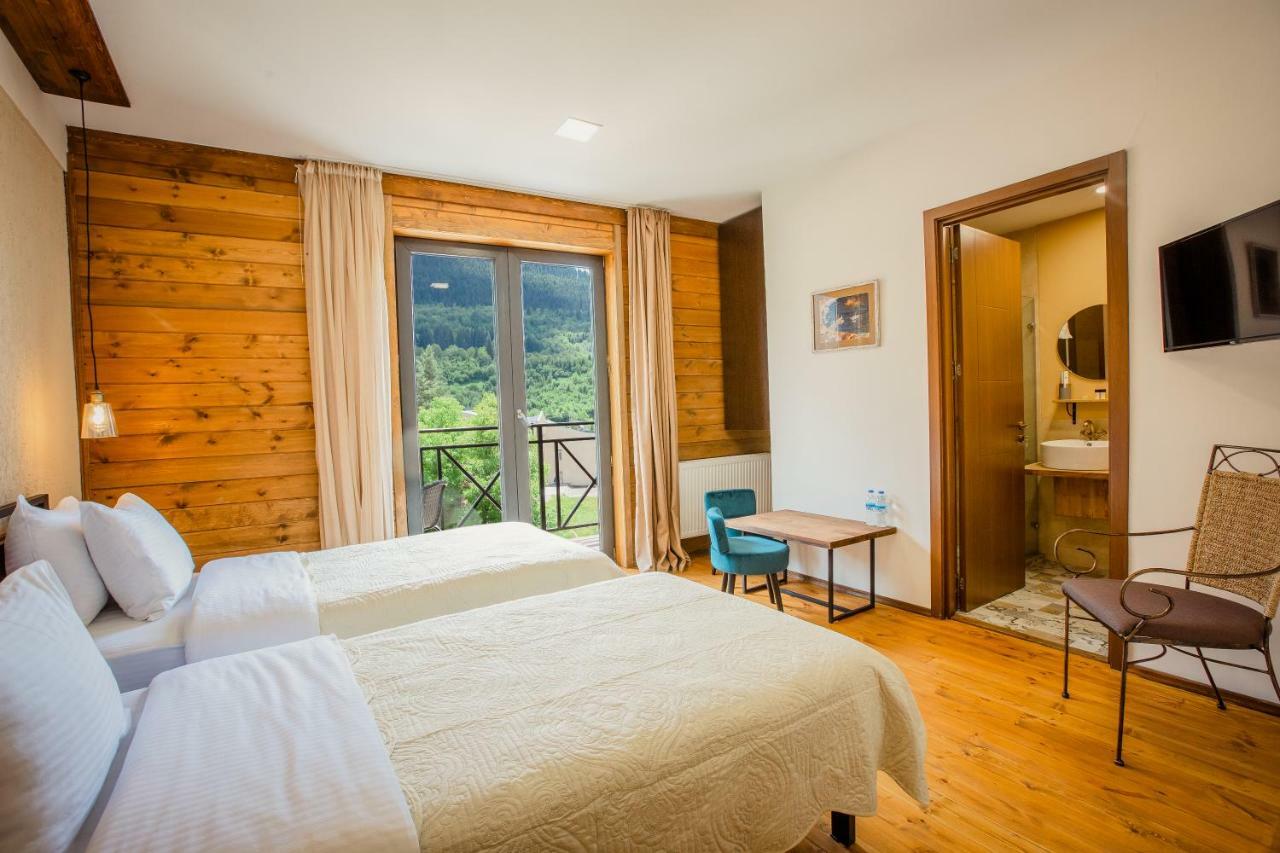 Chalet Mestia Esterno foto